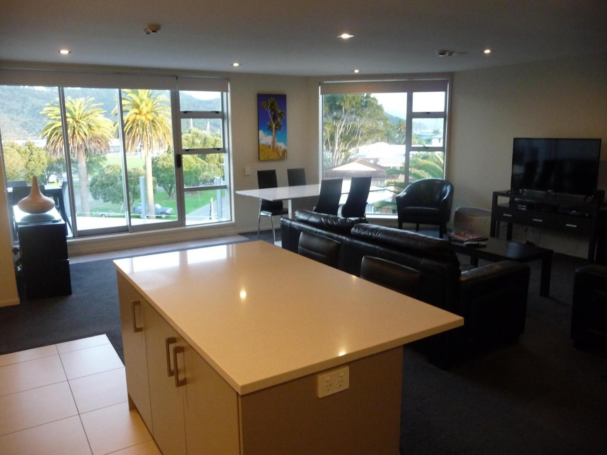 Esplanade Apartments Whitianga Exterior photo
