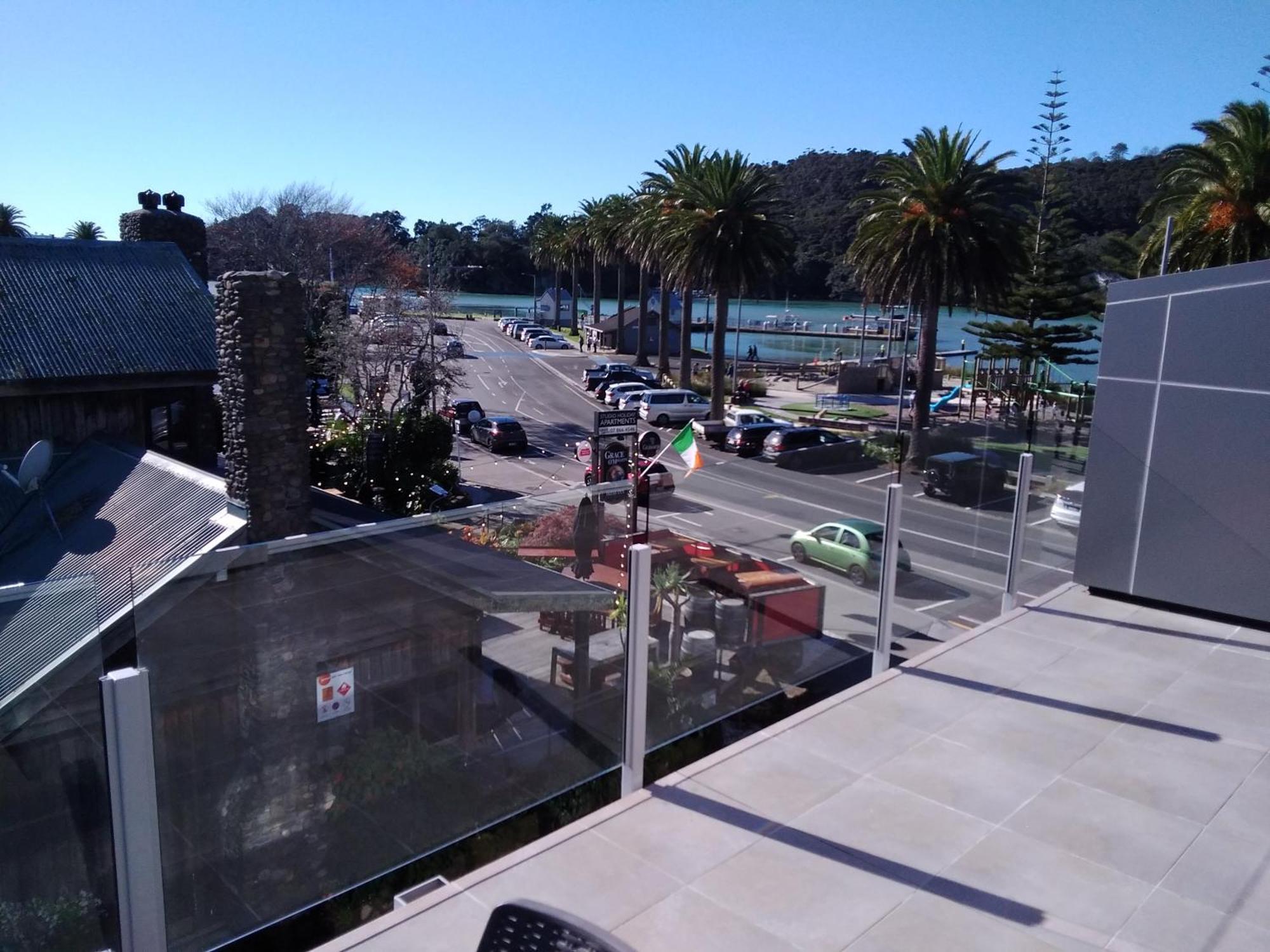 Esplanade Apartments Whitianga Exterior photo