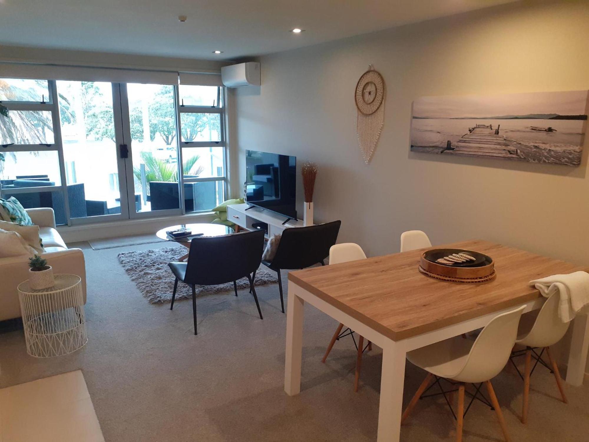Esplanade Apartments Whitianga Exterior photo